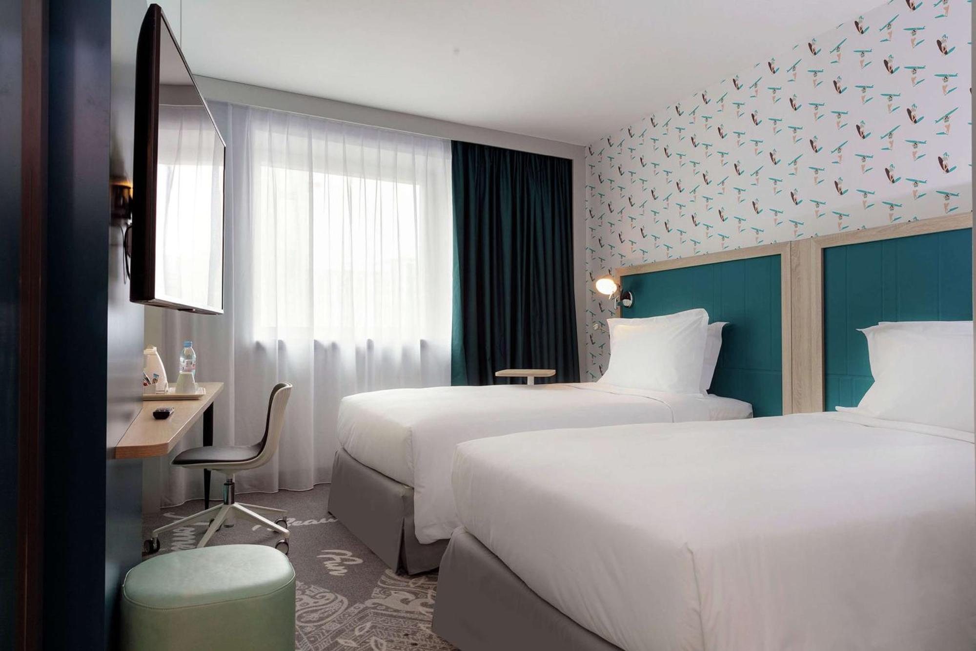 Hampton By Hilton Paris Clichy Hotel Ngoại thất bức ảnh