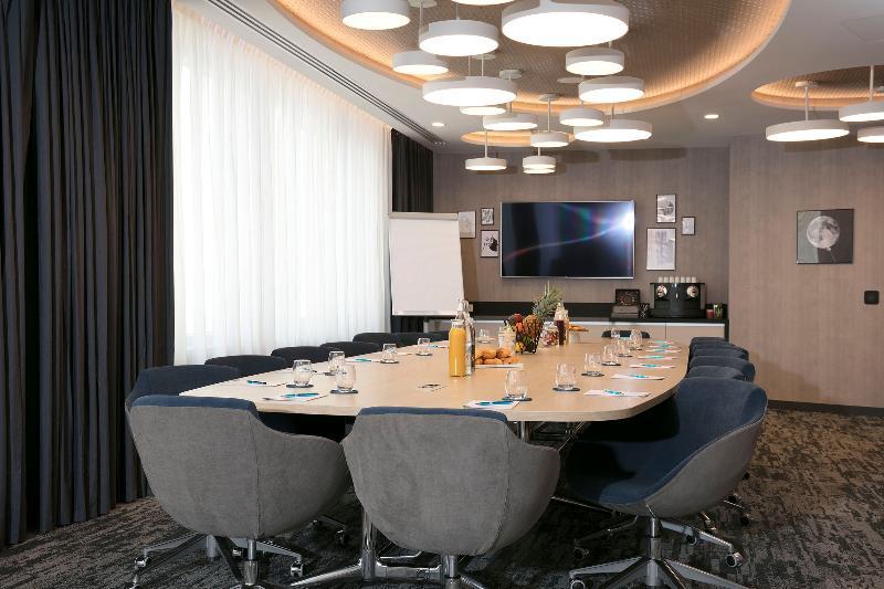 Hampton By Hilton Paris Clichy Hotel Ngoại thất bức ảnh