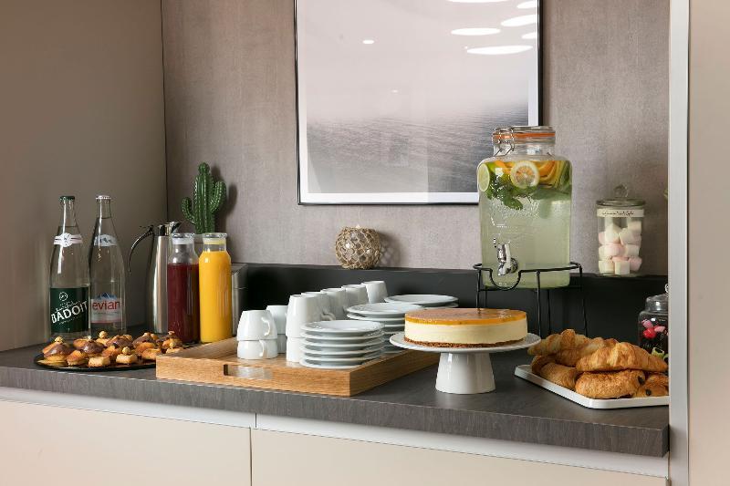 Hampton By Hilton Paris Clichy Hotel Ngoại thất bức ảnh